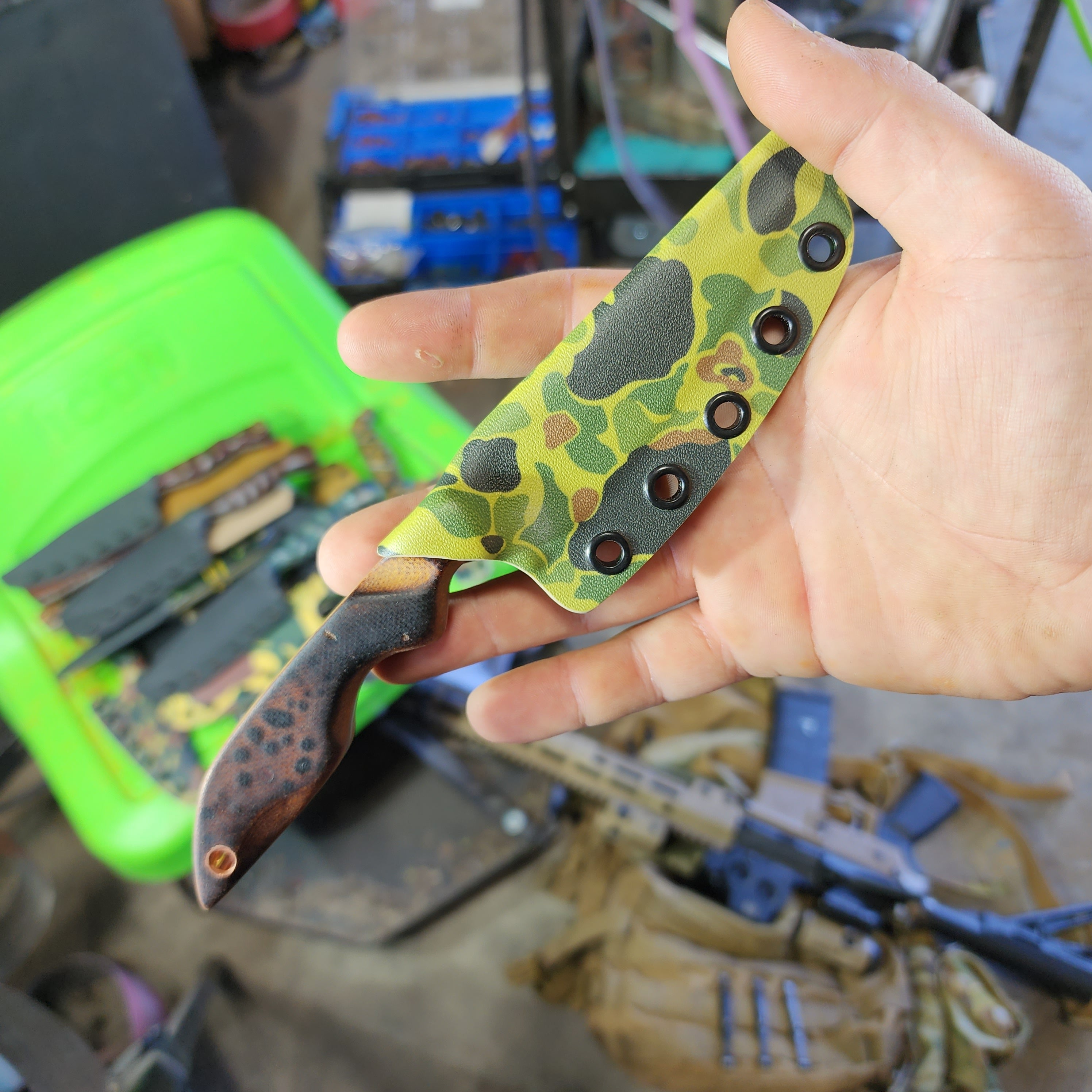 Burnt natural micarta sliver
