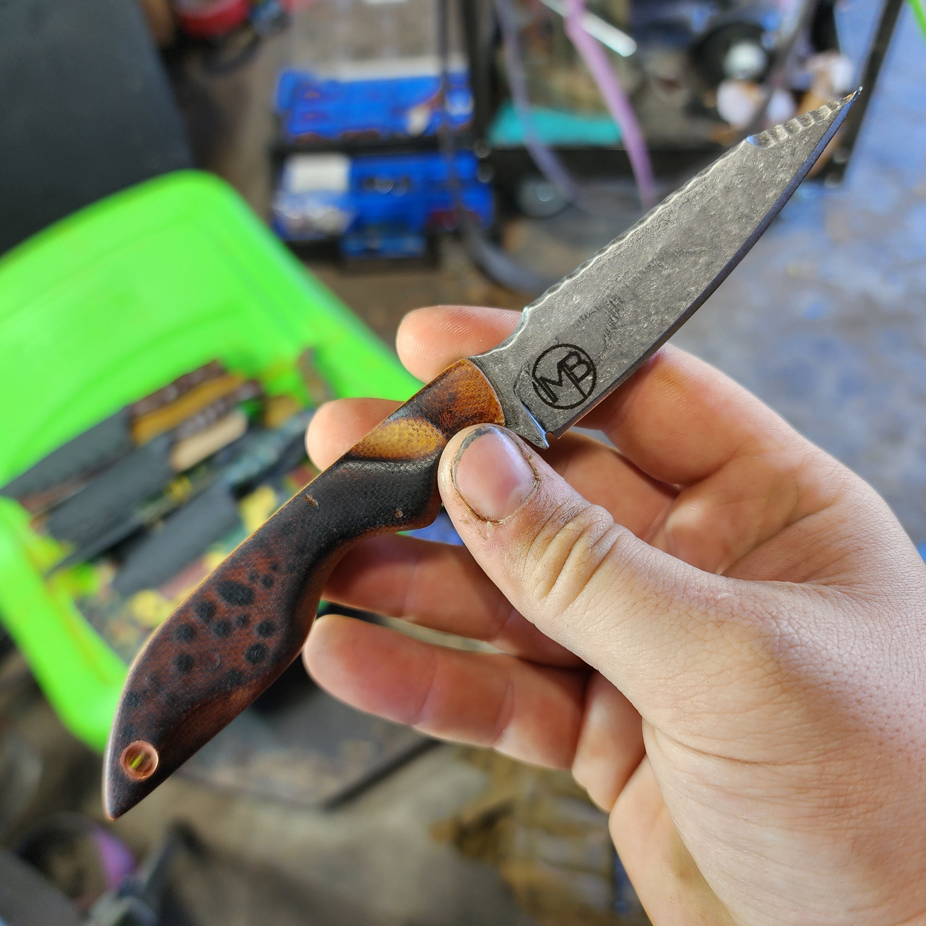 Burnt natural micarta sliver