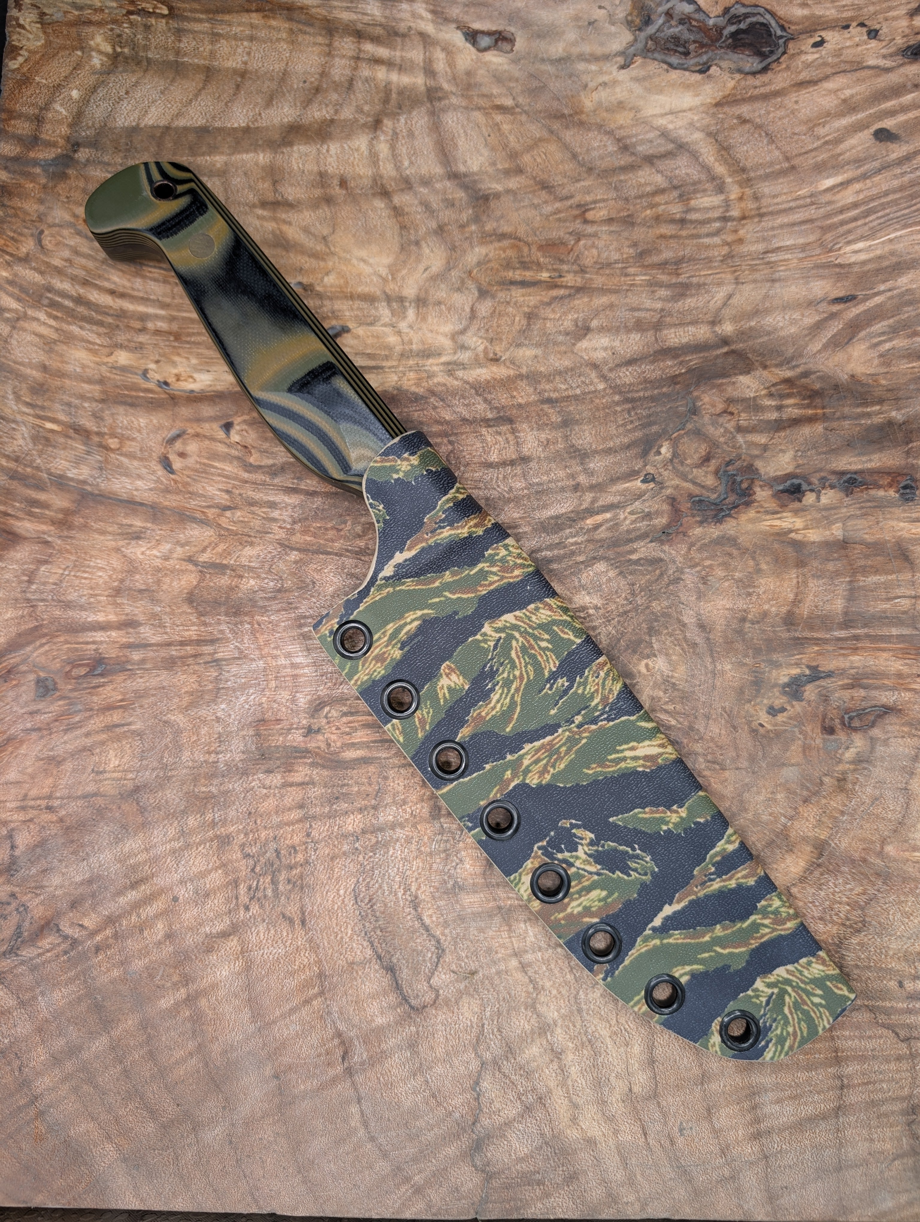 Gunfighter V2 Camo G10