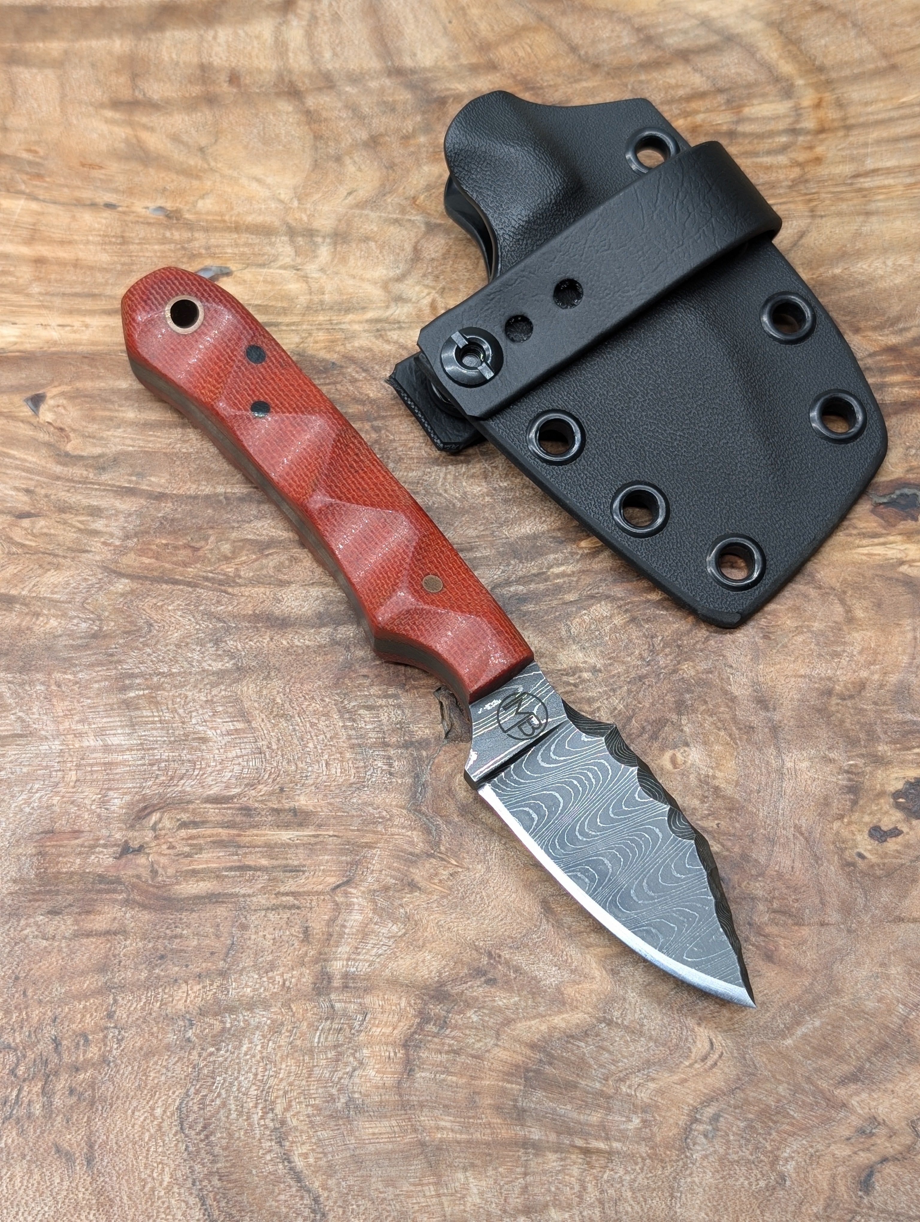 Damascus Finger