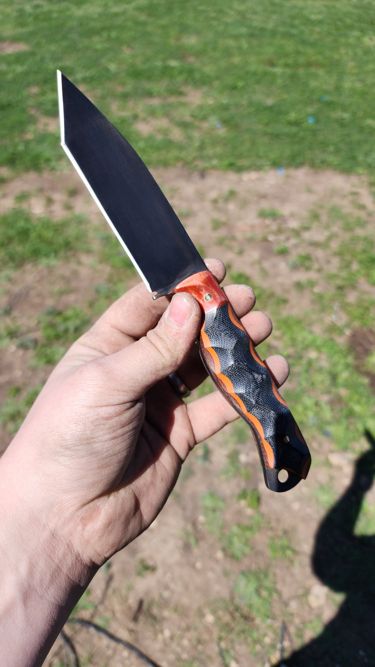 Orange Tanto EDC2